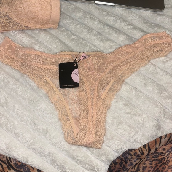 NWT Agent Provocateur Mercy Thong in Blush - Size 5 - Picture 3 of 5